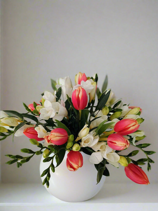 TIMELESS TULIPS (SEASONAL)