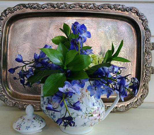 TEAPOT FULL OF PETALS